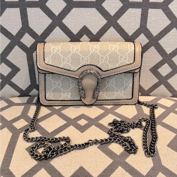 Gucci Super Mini Dionysus in White - Picture 1 of 4